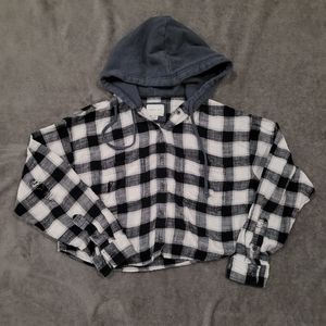 American Eagle Cropped flannel top/jacket